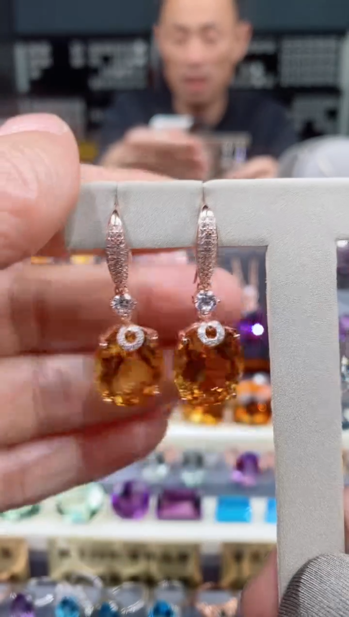 【闪购商品】黄晶耳钉银S925镶嵌黄晶耳钉