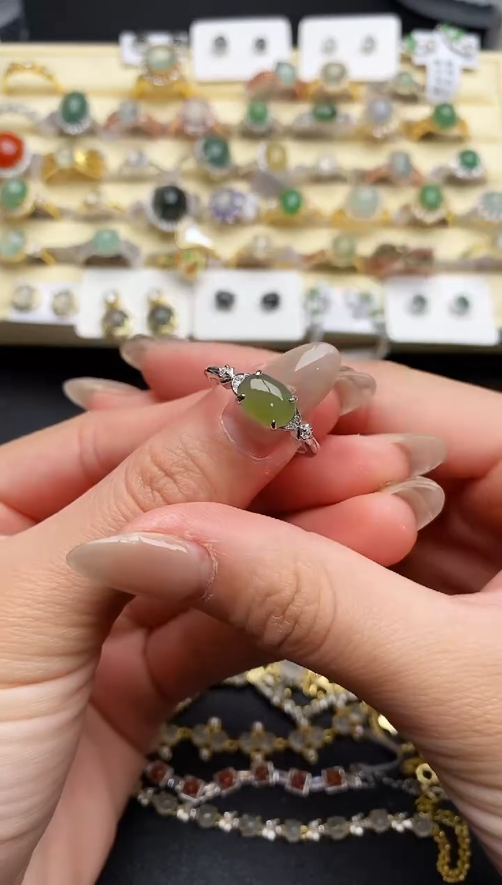 【闪购商品】翡翠戒指银S925镶嵌77777777+8