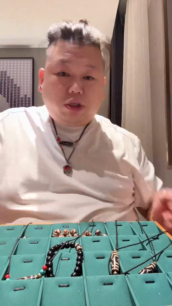 天然辰砂ZS001多样性发一004兔兔