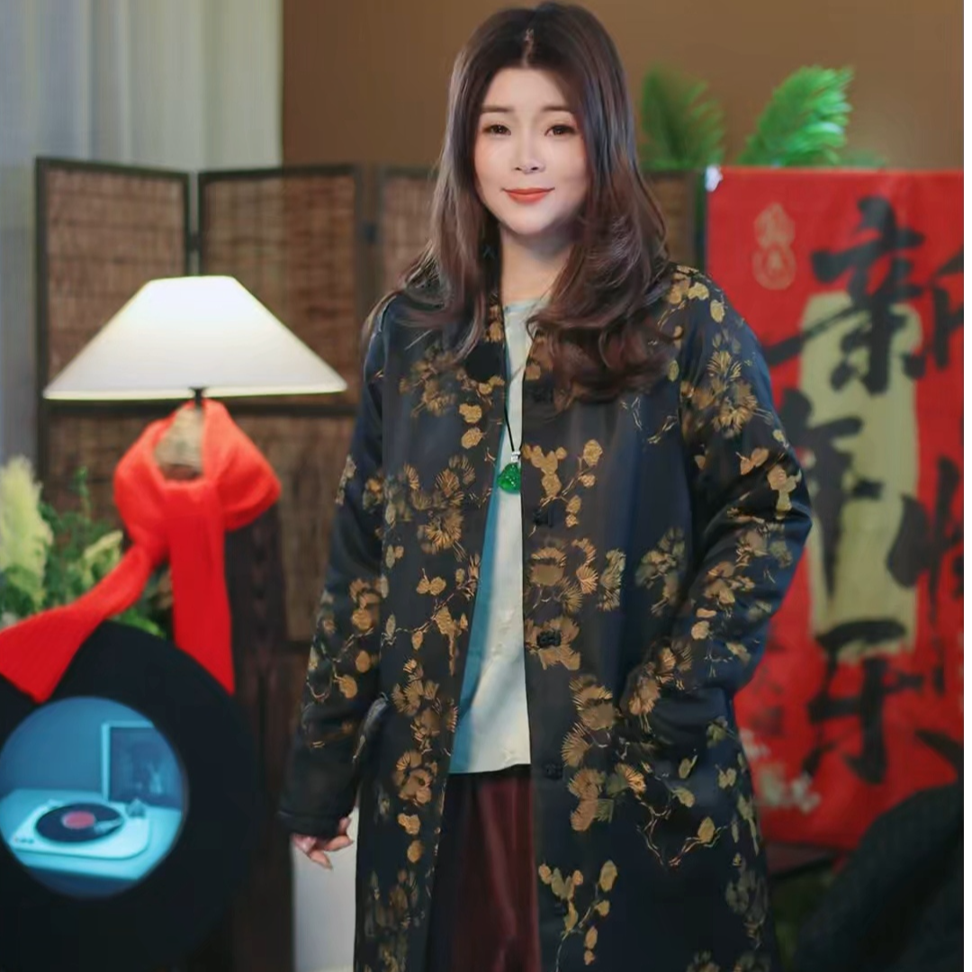 杯子家《长款蚕丝棉风衣》秋冬保暖加厚显瘦大气女款长外套