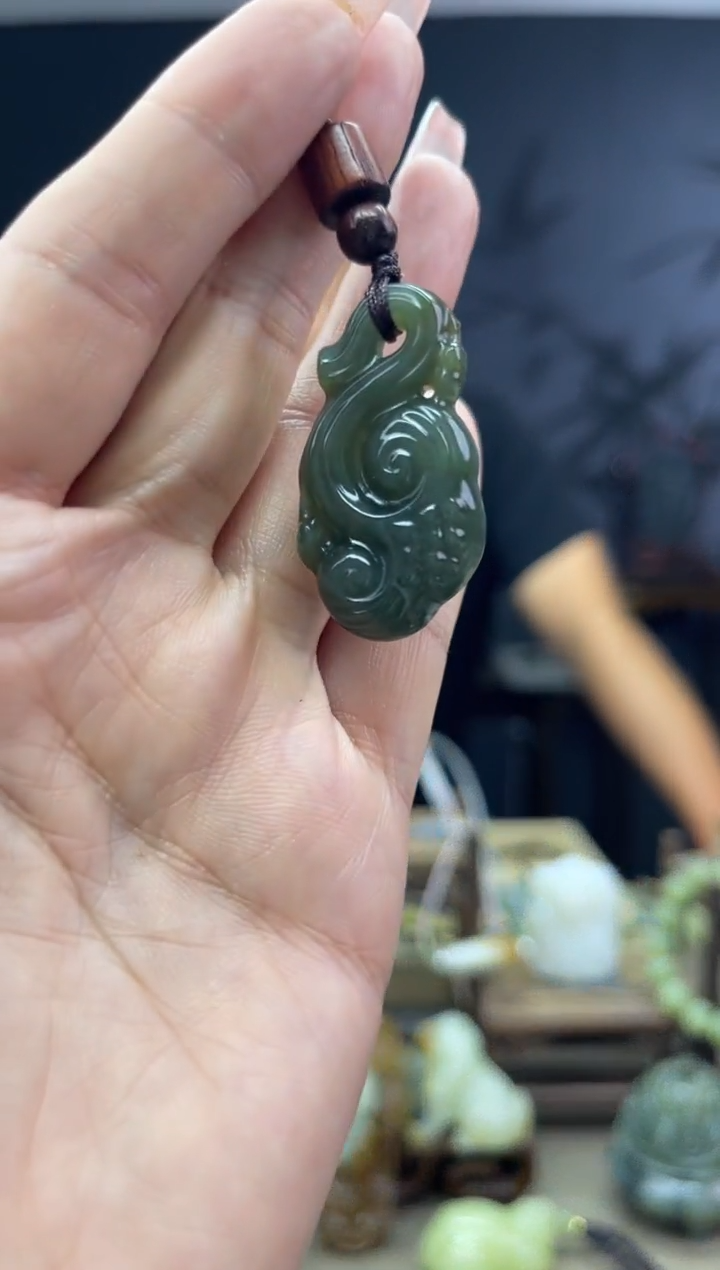 颈饰未镶嵌和田玉1