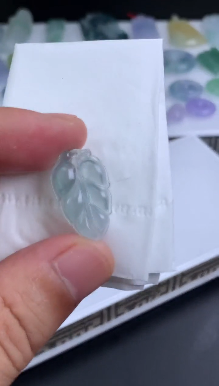 【闪购商品】定制翡翠未镶嵌翡翠