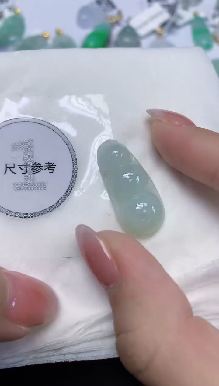 颈饰未镶嵌翡翠天然缅甸翡翠A货百元以上9元证书费自理