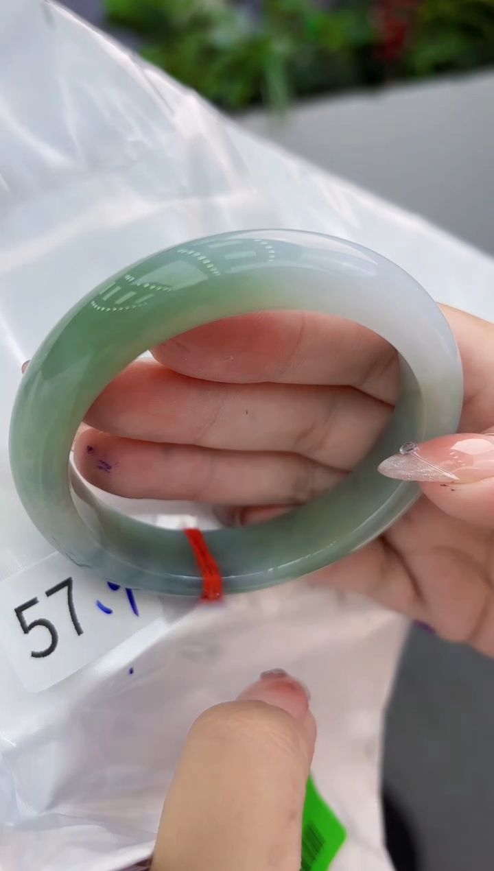 【闪购商品】翡翠手镯未镶嵌翡翠手镯