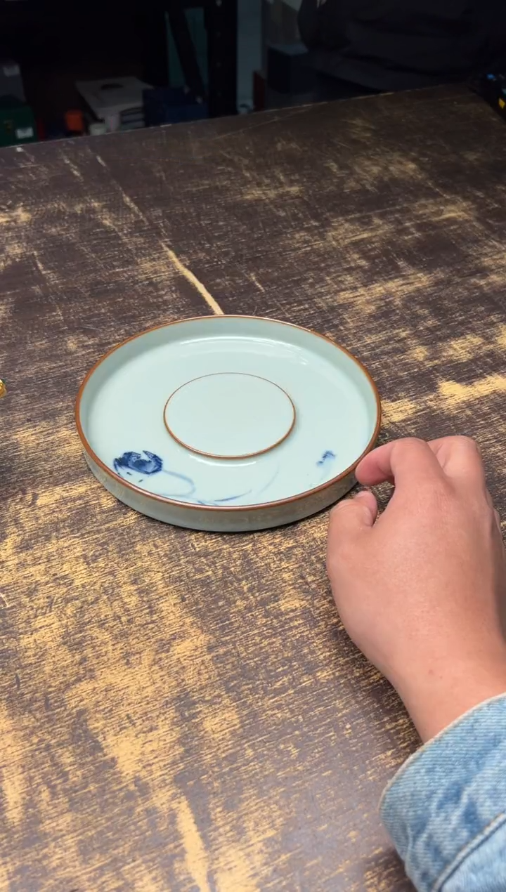 【闪购商品】/刘钦莹铁胎汝釉螃蟹大壶承