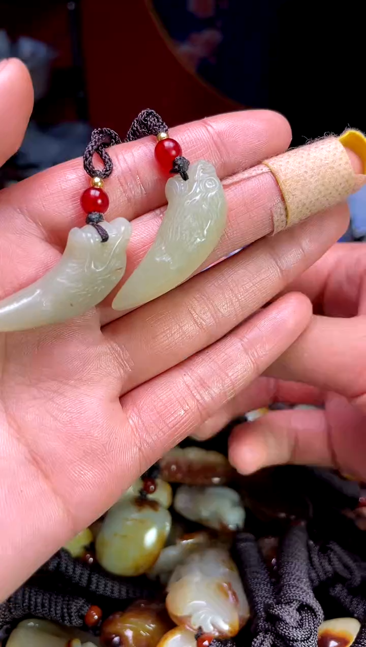 【闪购商品】和田玉颈饰未镶嵌1