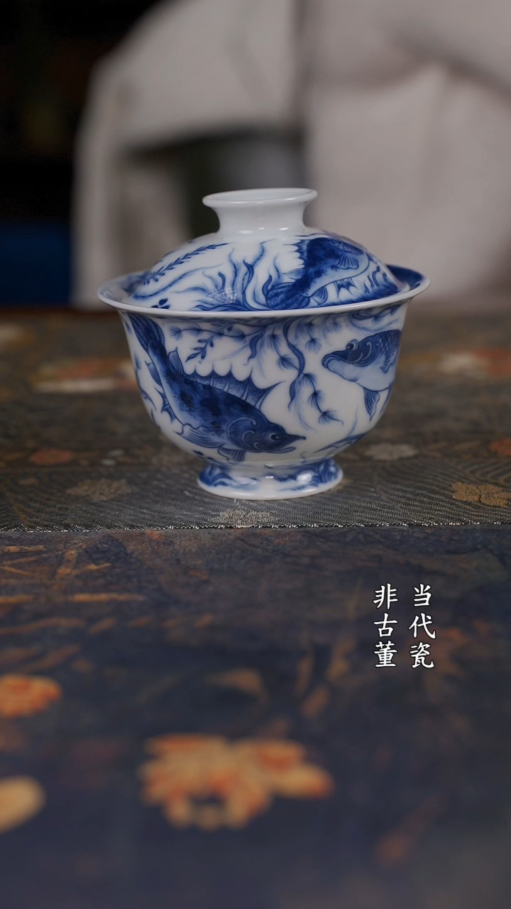 望月怀古 满绘鱼盖碗