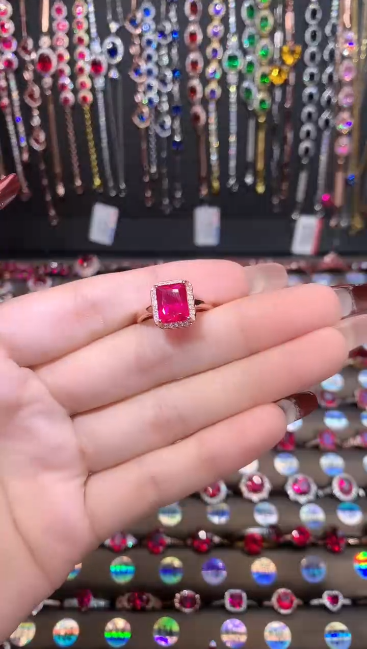 【闪购商品】红宝石戒指银S925镶嵌玫瑰金7.9