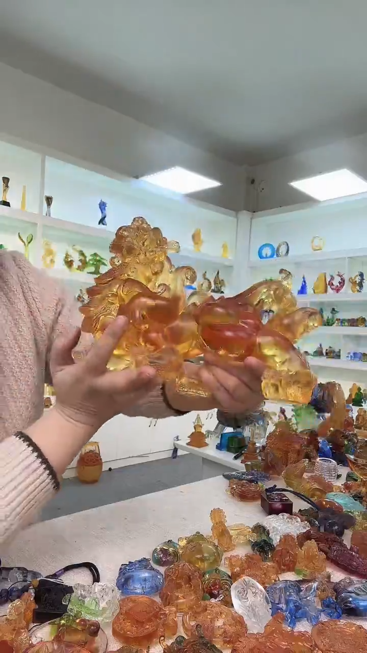 手工艺品琉璃貔貅