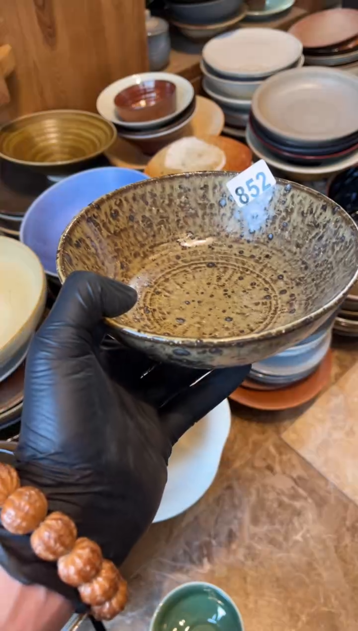 【闪购商品】瓷片852，手工波奇拍完粗陶碗