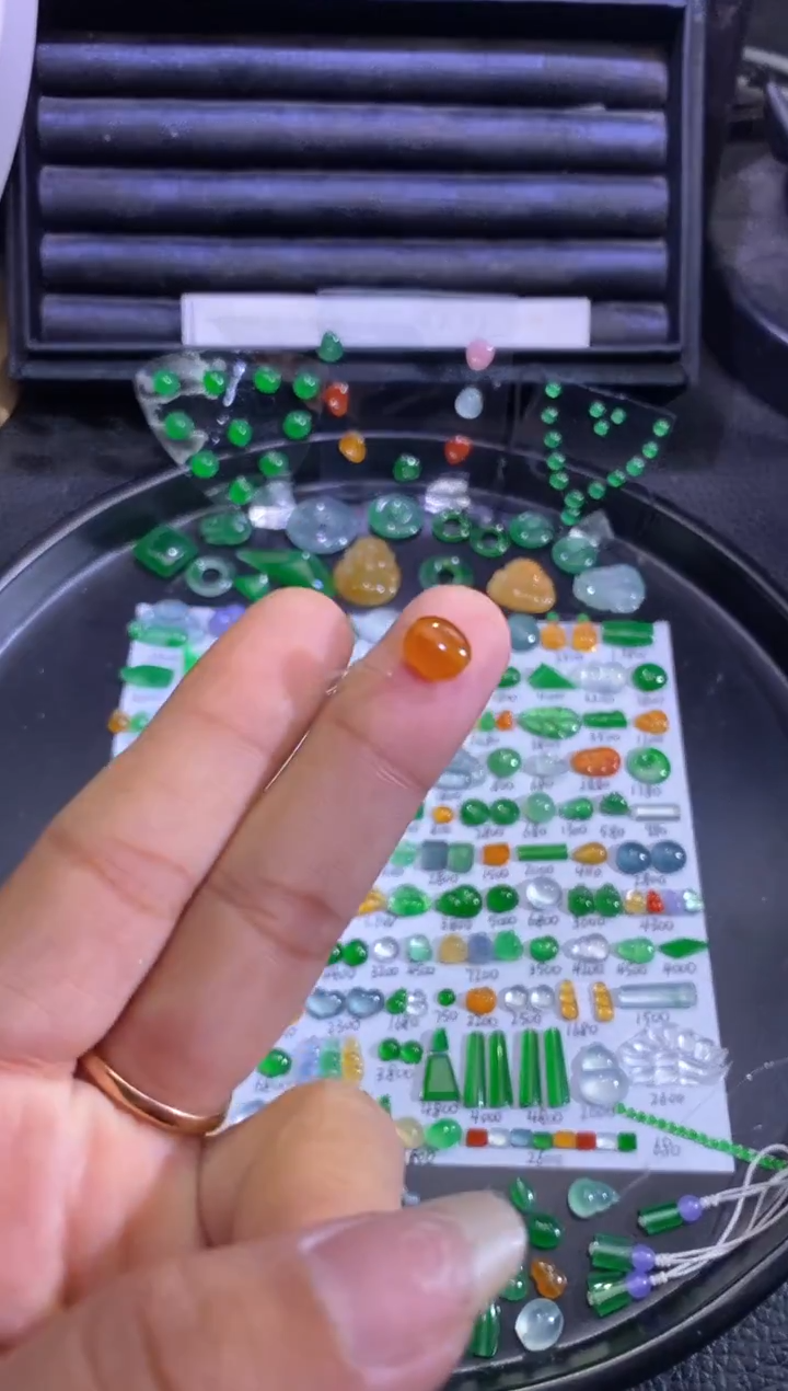 未镶嵌挂件翡翠珠子