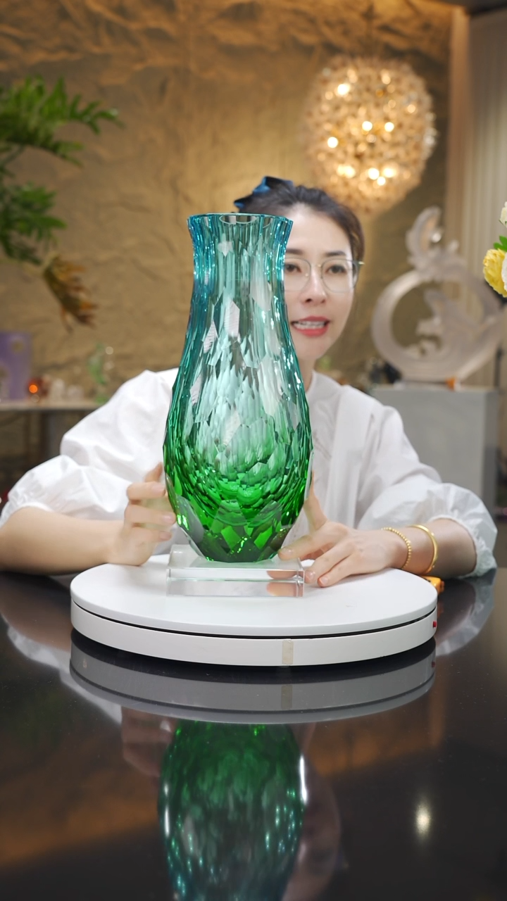 瓷片福利蓝绿凹切面花瓶带底座