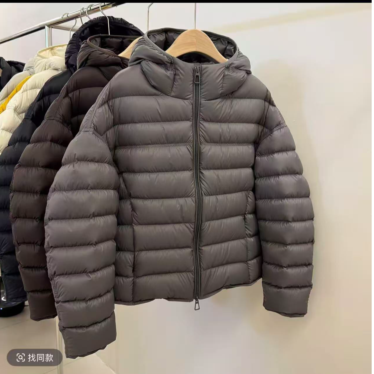 女保暖连帽修身型短款jvv羽绒服加厚薄款女款户外排骨款