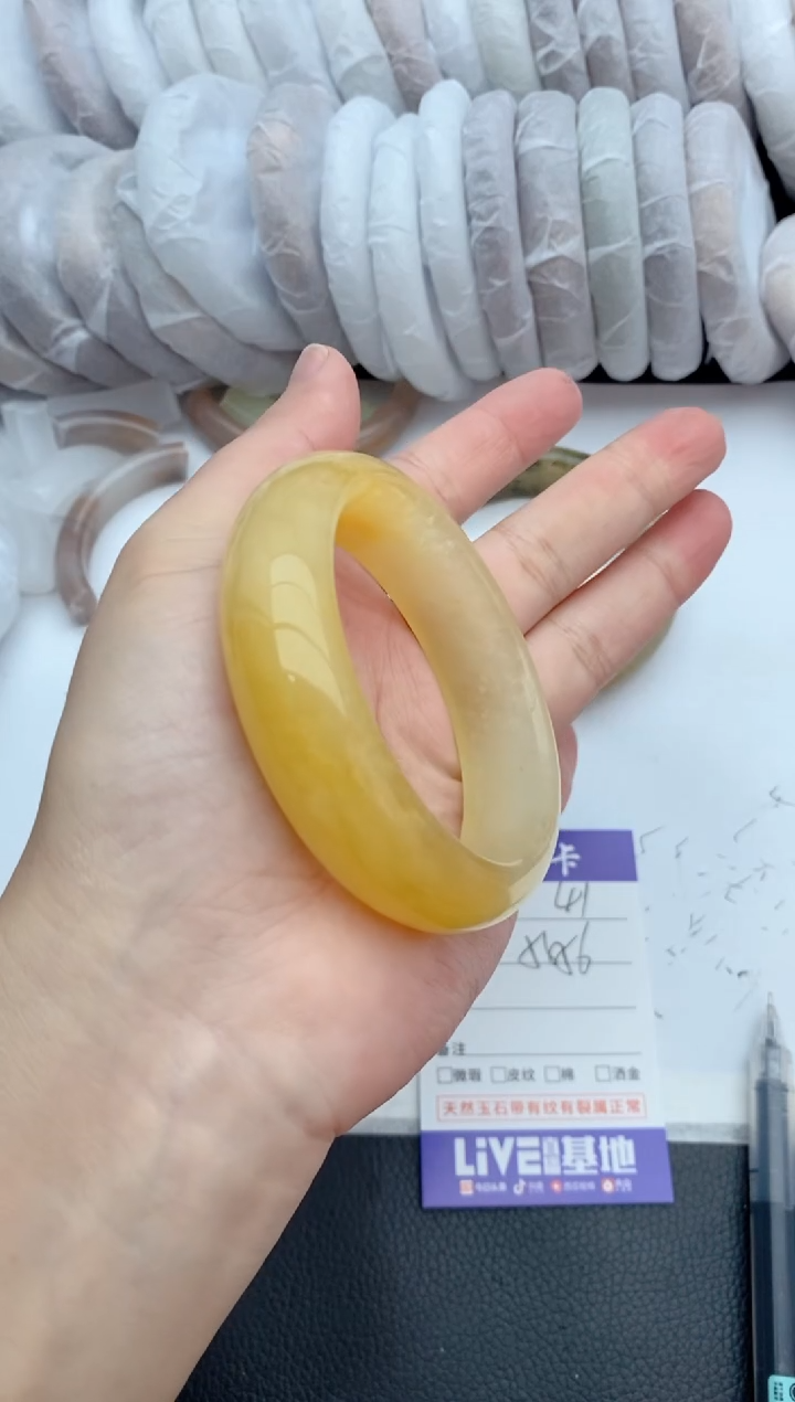 【闪购商品】石英质玉未镶嵌手镯41+55/56