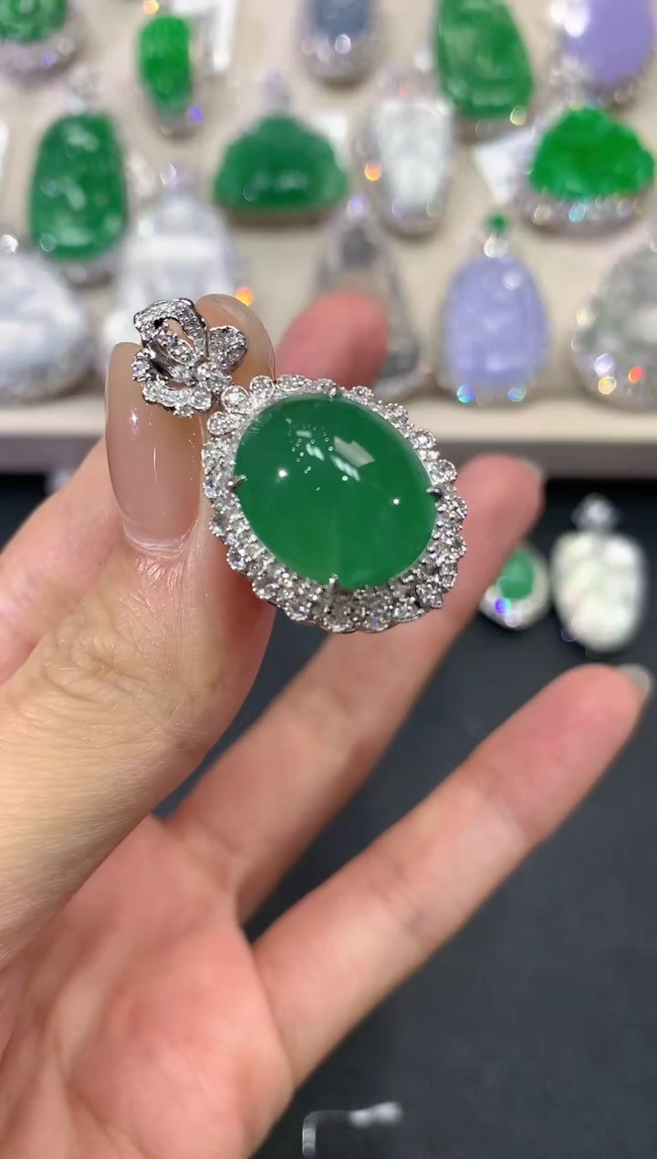 【闪购商品】翡翠吊坠(不含链)18K金镶嵌q1