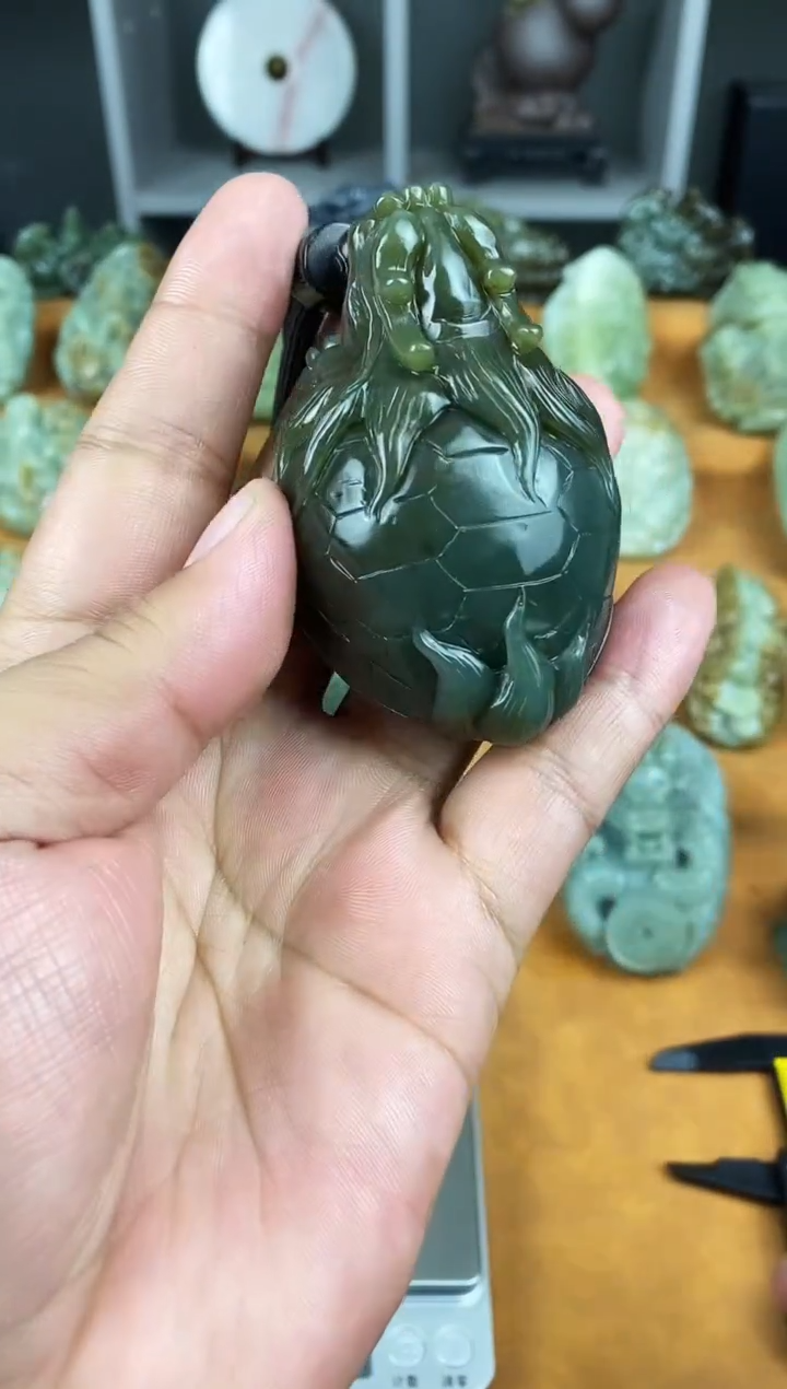 未镶嵌和田玉把件1