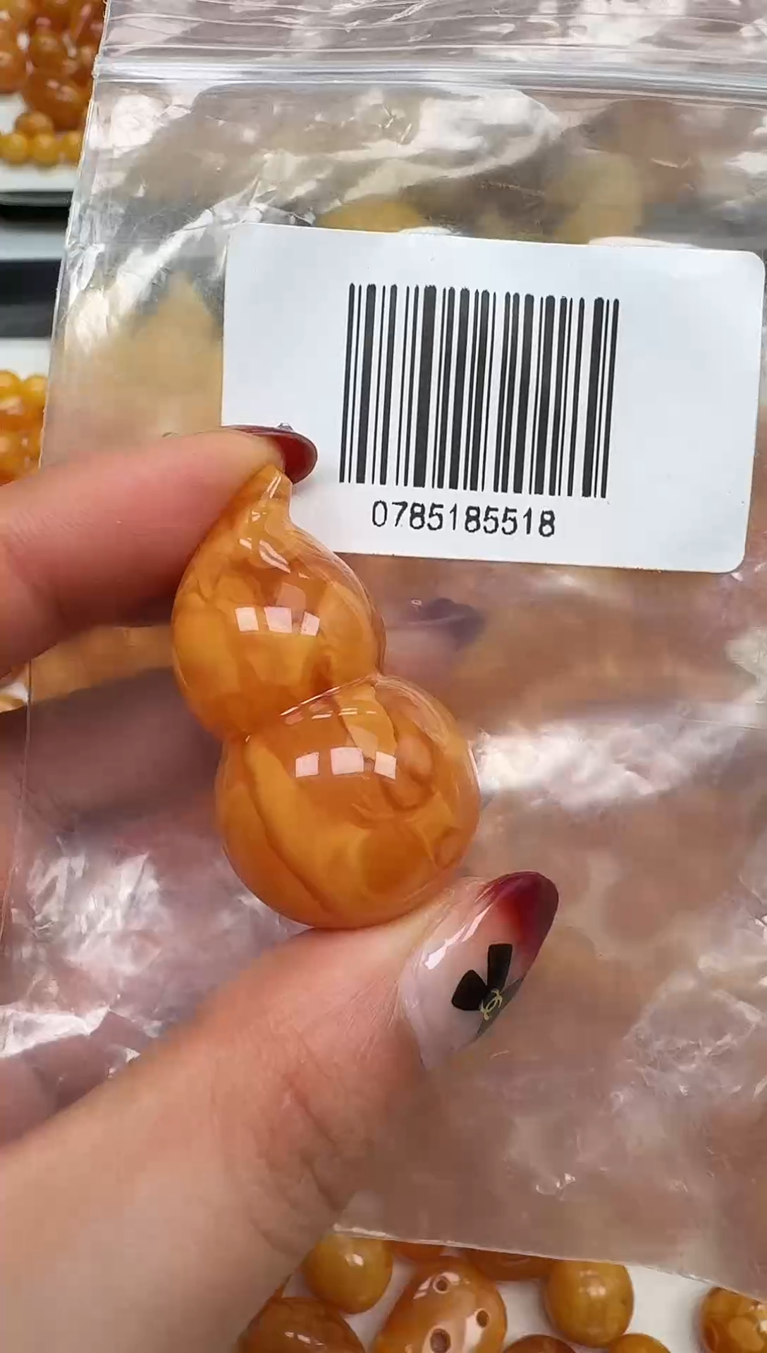 裸石琥珀未镶嵌如图