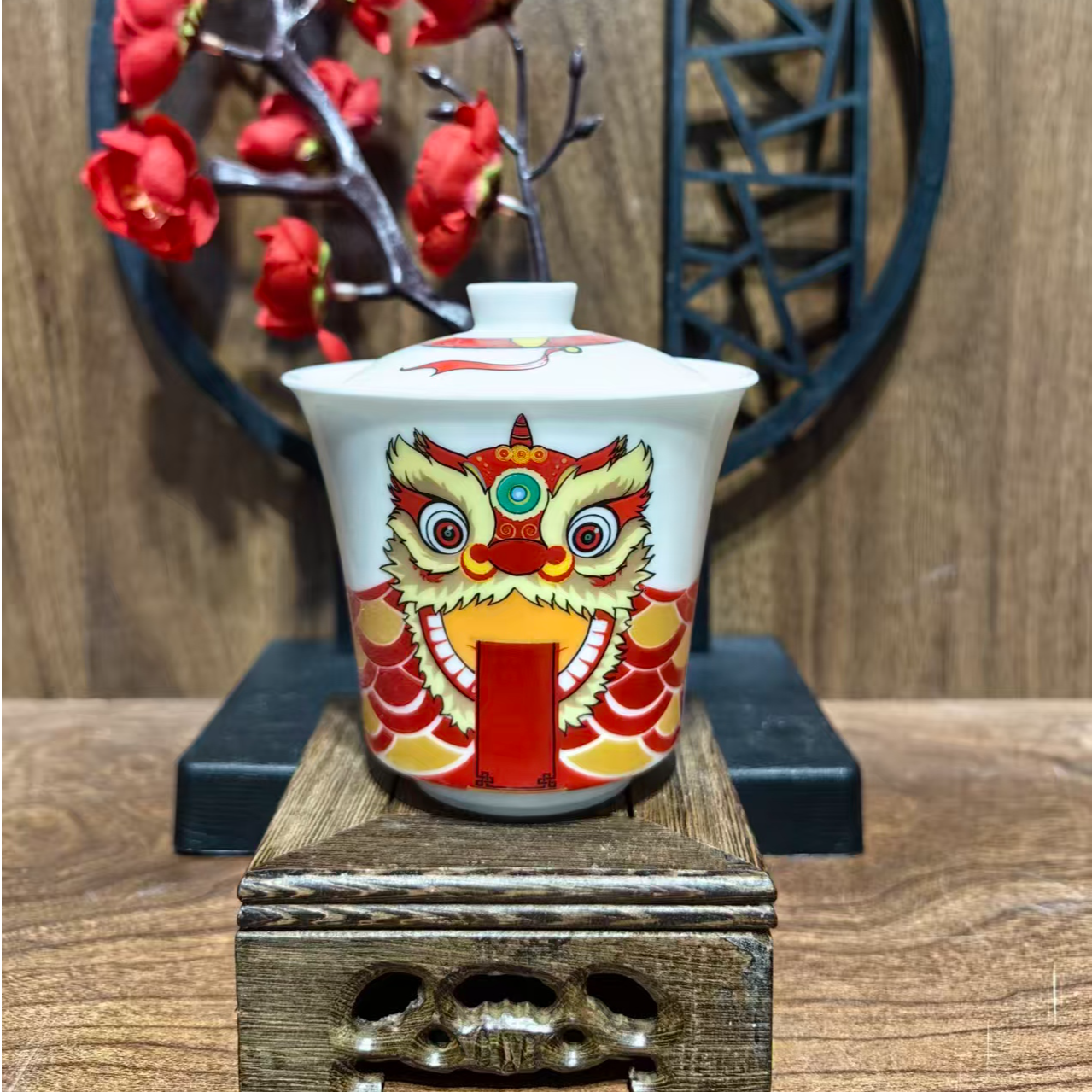 景德镇制陶瓷盖杯一件