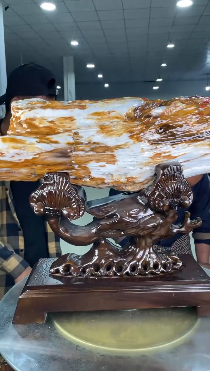 【闪购商品】硅化玉摆件未镶嵌95