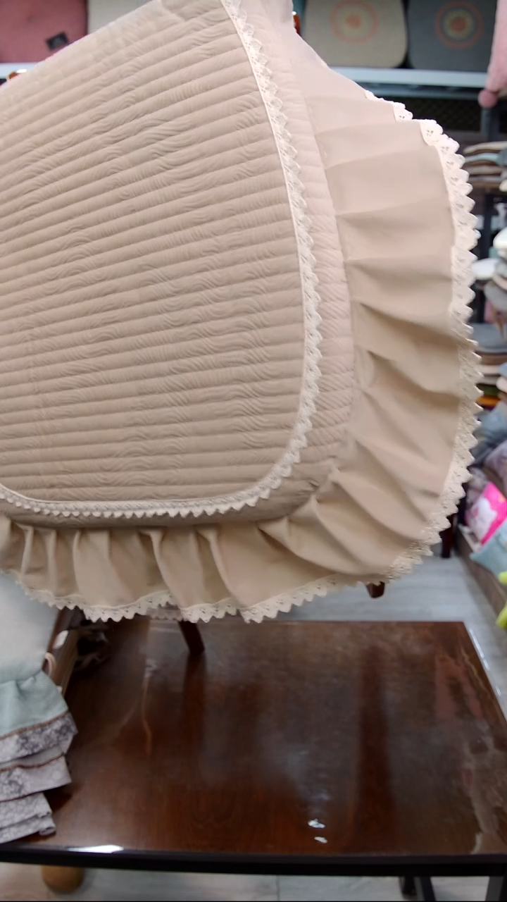 布细绒—横条：米色8个