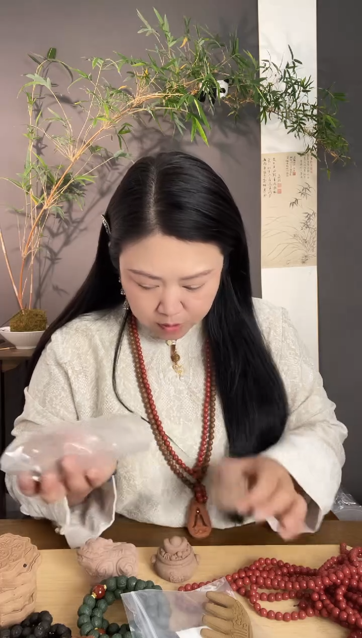 窖藏白龙涎貔貅摆件