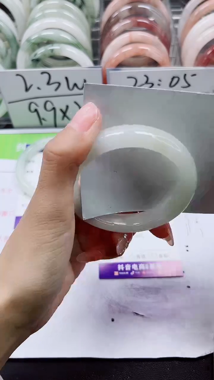 【闪购商品】石英质玉手镯未镶嵌A162-51/52