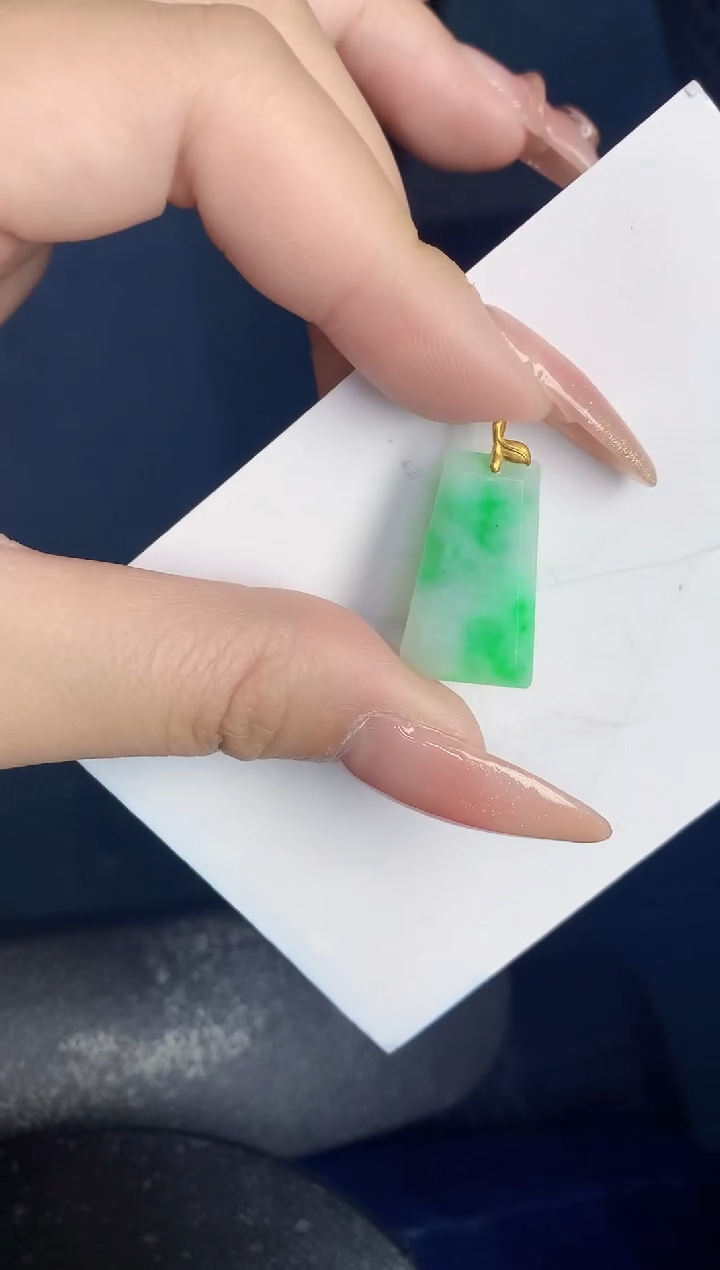 【闪购商品】翡翠颈饰18K金镶嵌000000000