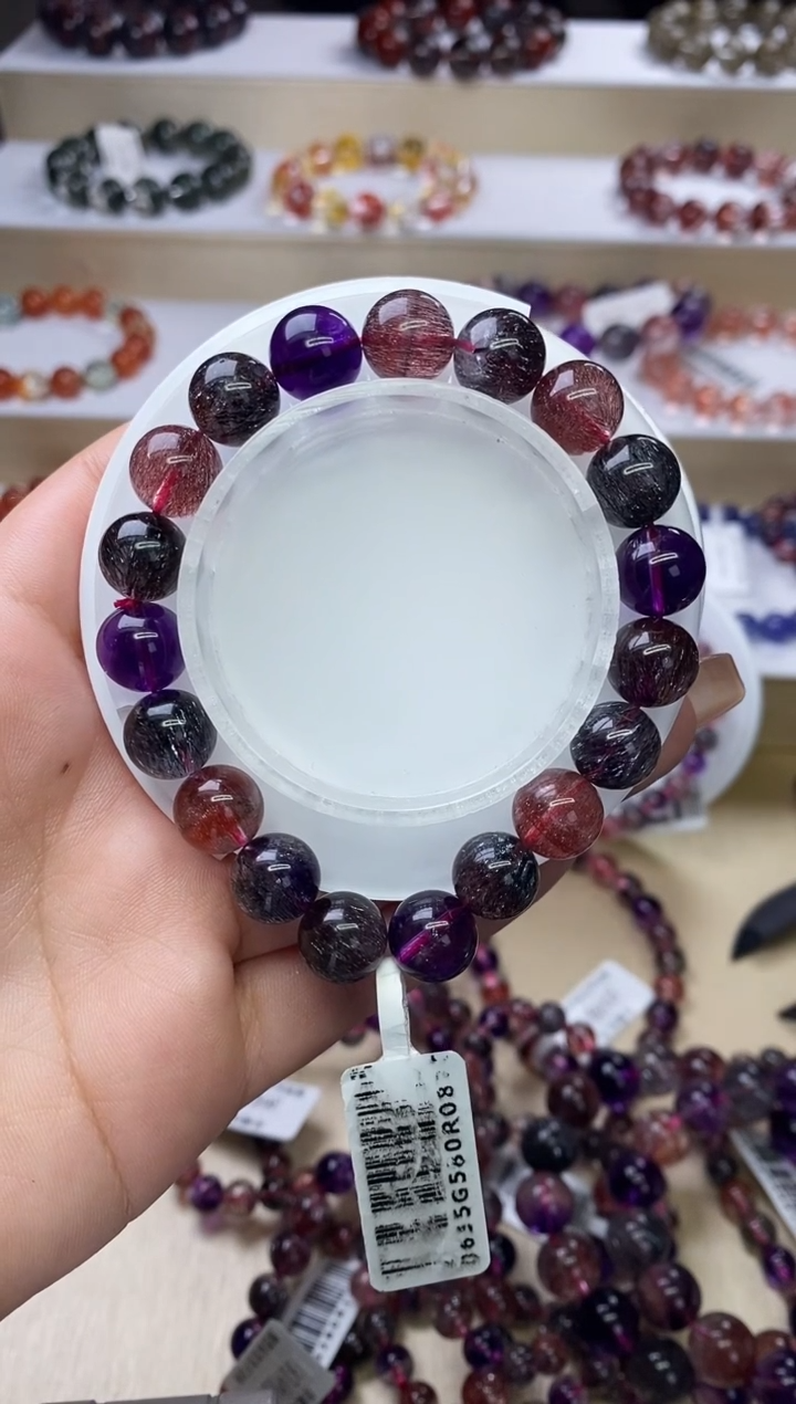 【闪购商品】水晶手链未镶嵌黑加仑超七10m+