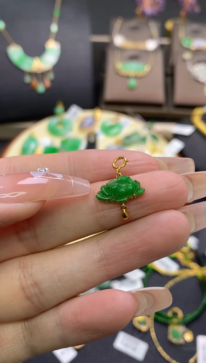 【闪购商品】翡翠颈饰18K金镶嵌净货13145