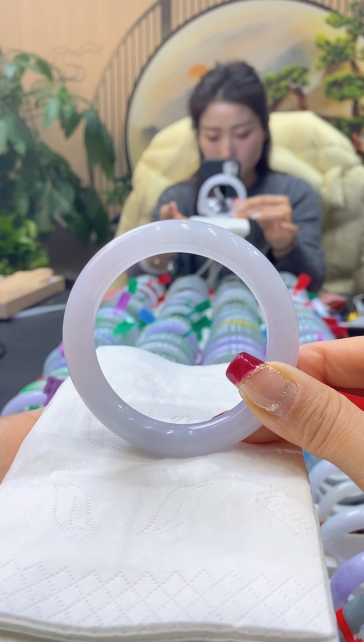 【闪购商品】翡翠手镯未镶嵌99914228