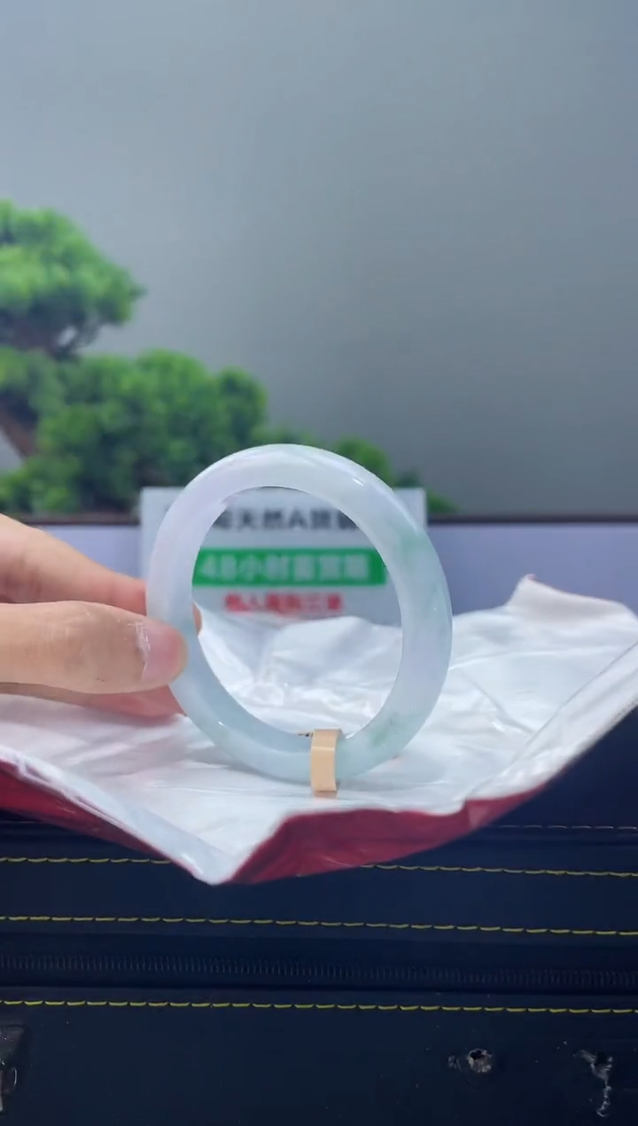 【闪购商品】翡翠手镯未镶嵌手镯6