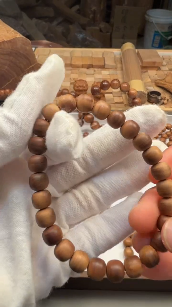 檀香木其他o***s7.5x8黑肉虎皮纹微瑕单圈