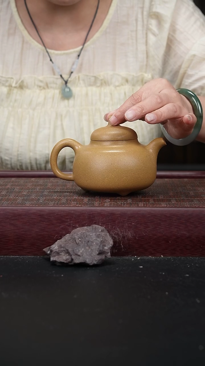 茶壶紫砂黄金段三足炉鼎
