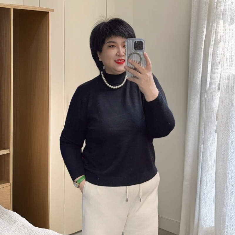 88886秋冬黑色净版针织打底衫