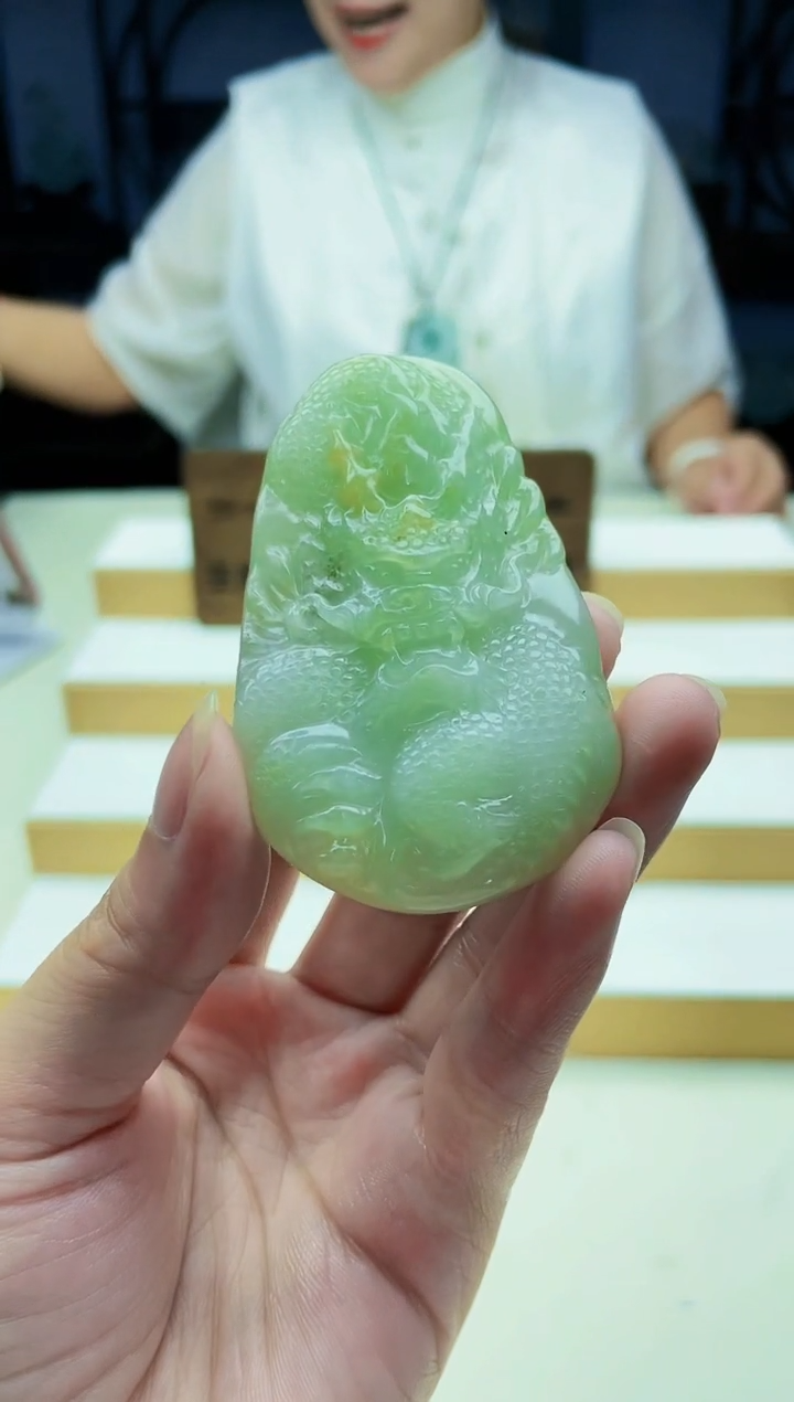 颈饰未镶嵌翡翠08280071