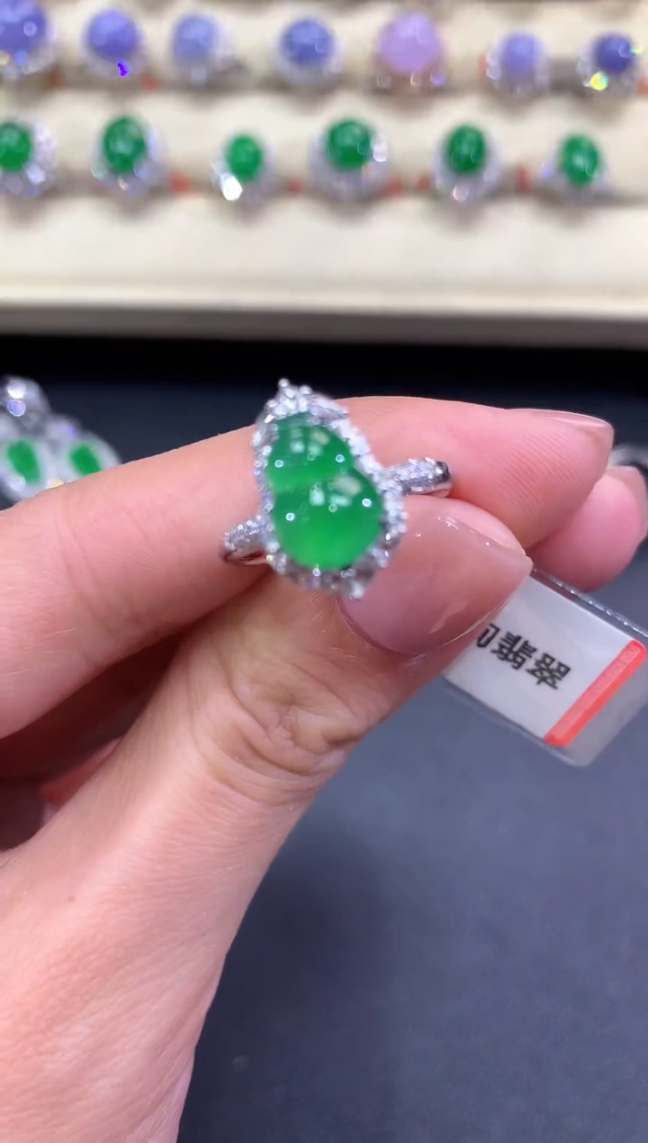 【闪购商品】翡翠戒指18K金镶嵌a174