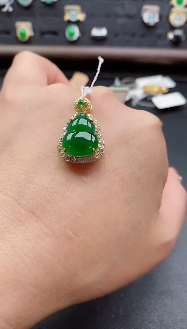 吊坠(赠链)银S925镶嵌翡翠1