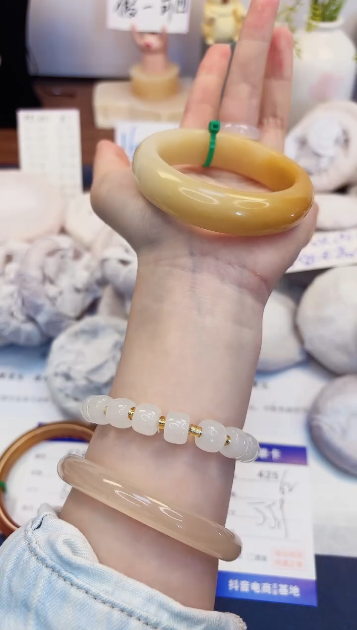 【闪购商品】石英质玉手镯未镶嵌425-财气镯-圈口55