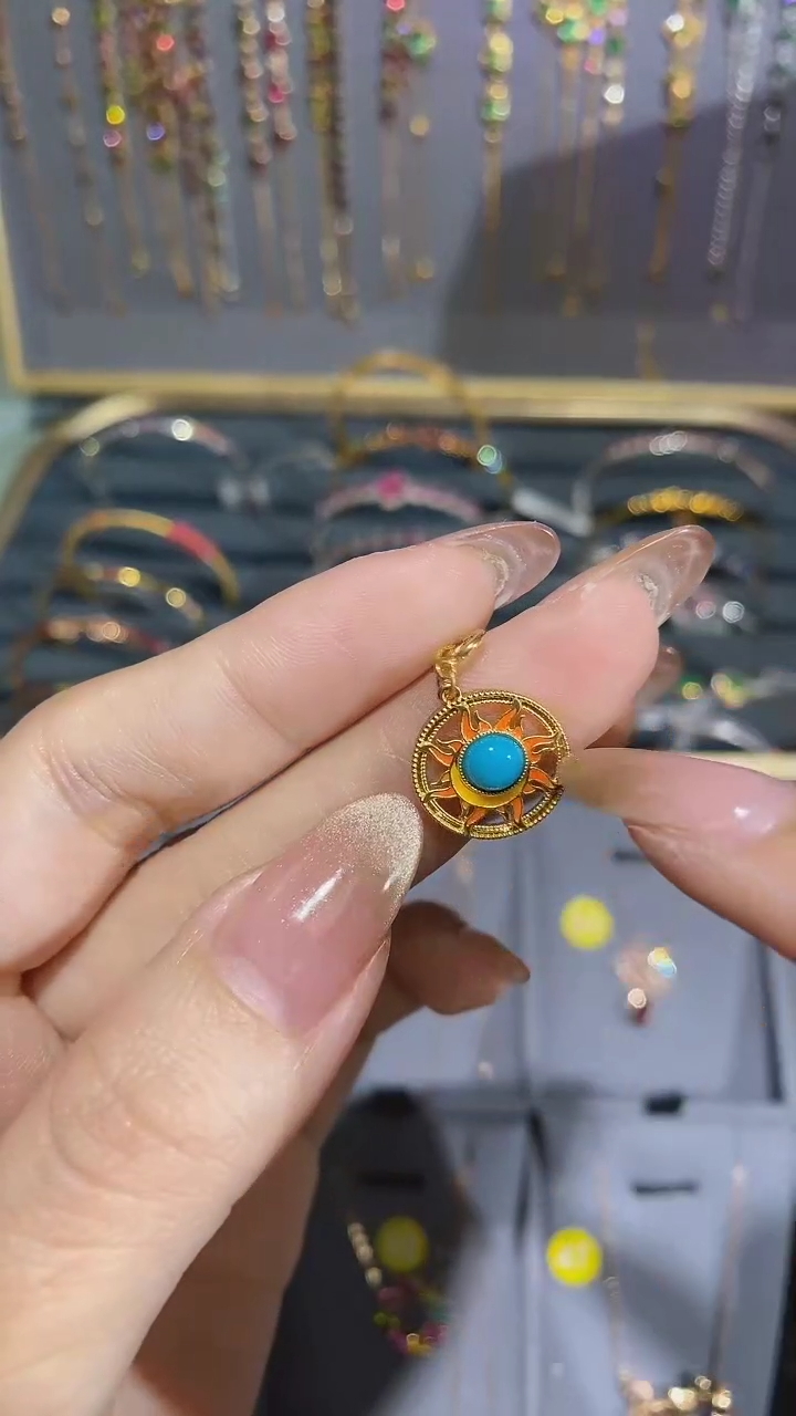 【闪购商品】绿松石颈饰18K金镶嵌吊坠