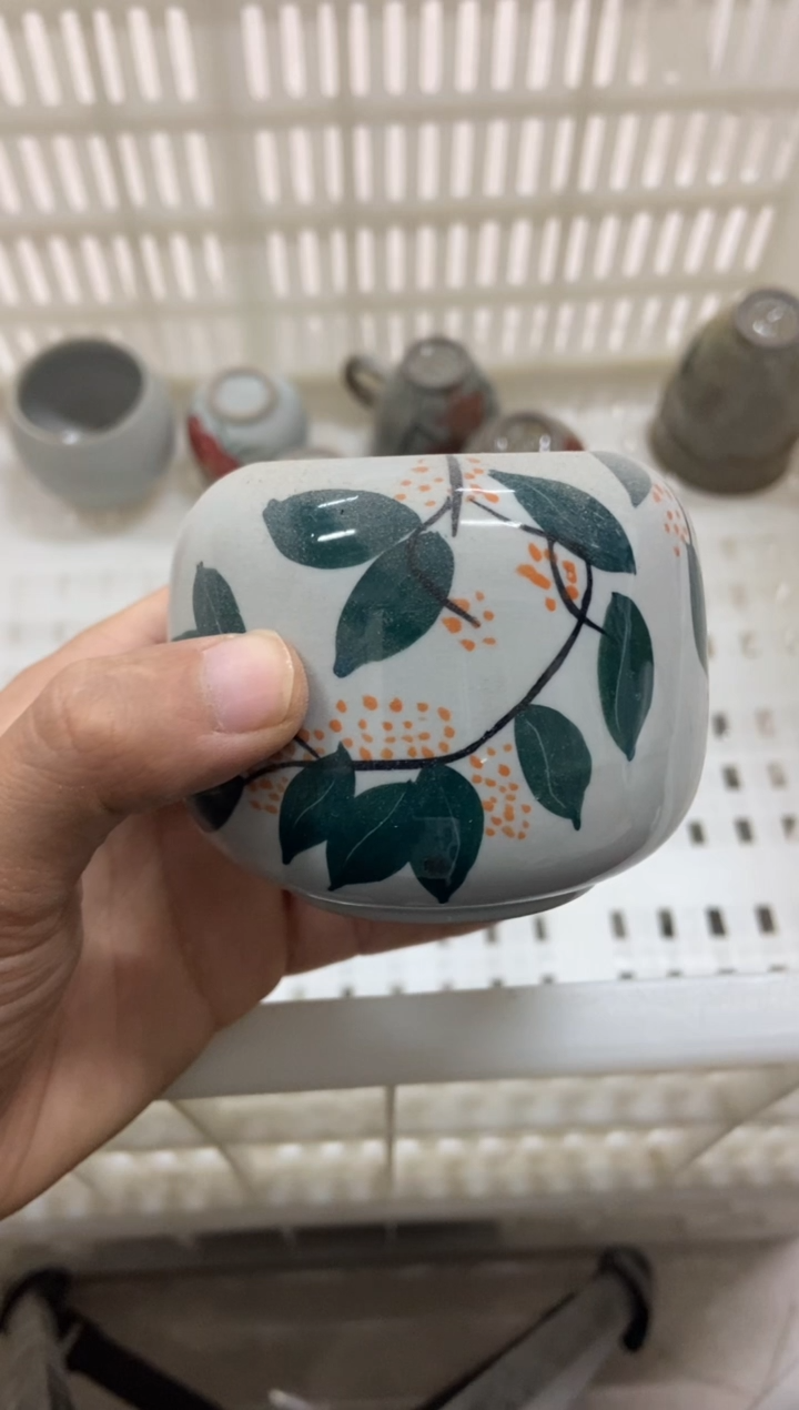 杯子瓷无运费险有瑕疵的摄影的产品有使用过的痕迹有点脏介意勿拍