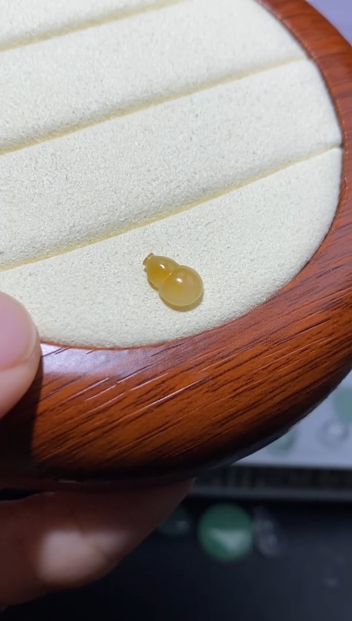 未镶嵌定制翡翠葫芦