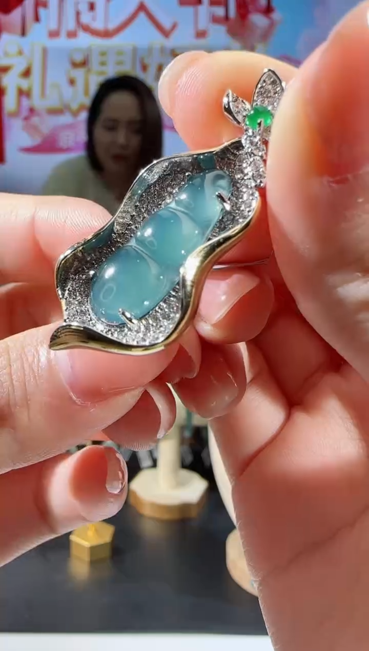 【闪购商品】翡翠吊坠(不含链)合金豆子多样性发一