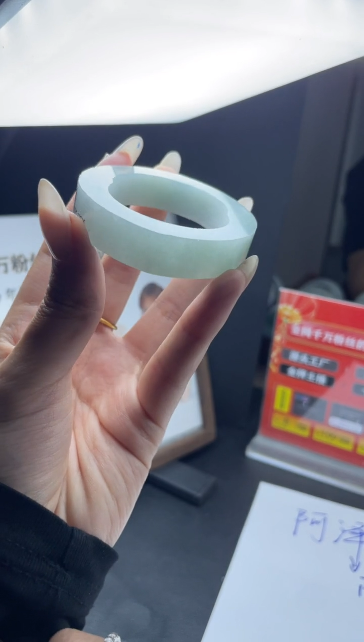 【闪购商品】定制翡翠手镯未镶嵌手镯DDC/发一件