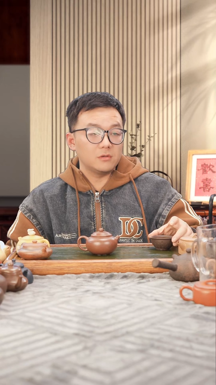 茶壶紫砂阁紫泥圆珠壶