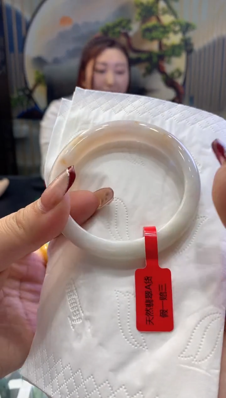 【闪购商品】翡翠手镯未镶嵌00009516