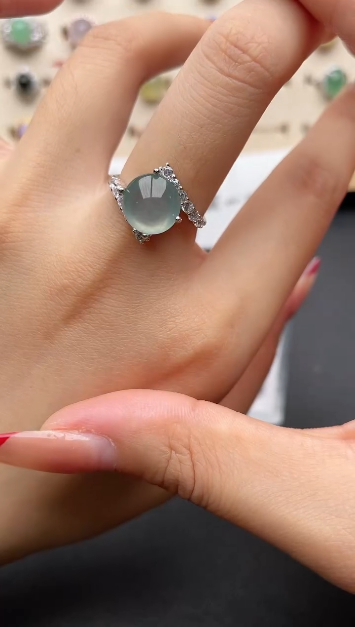 【闪购商品】翡翠戒指银S925镶嵌一物一证一礼盒