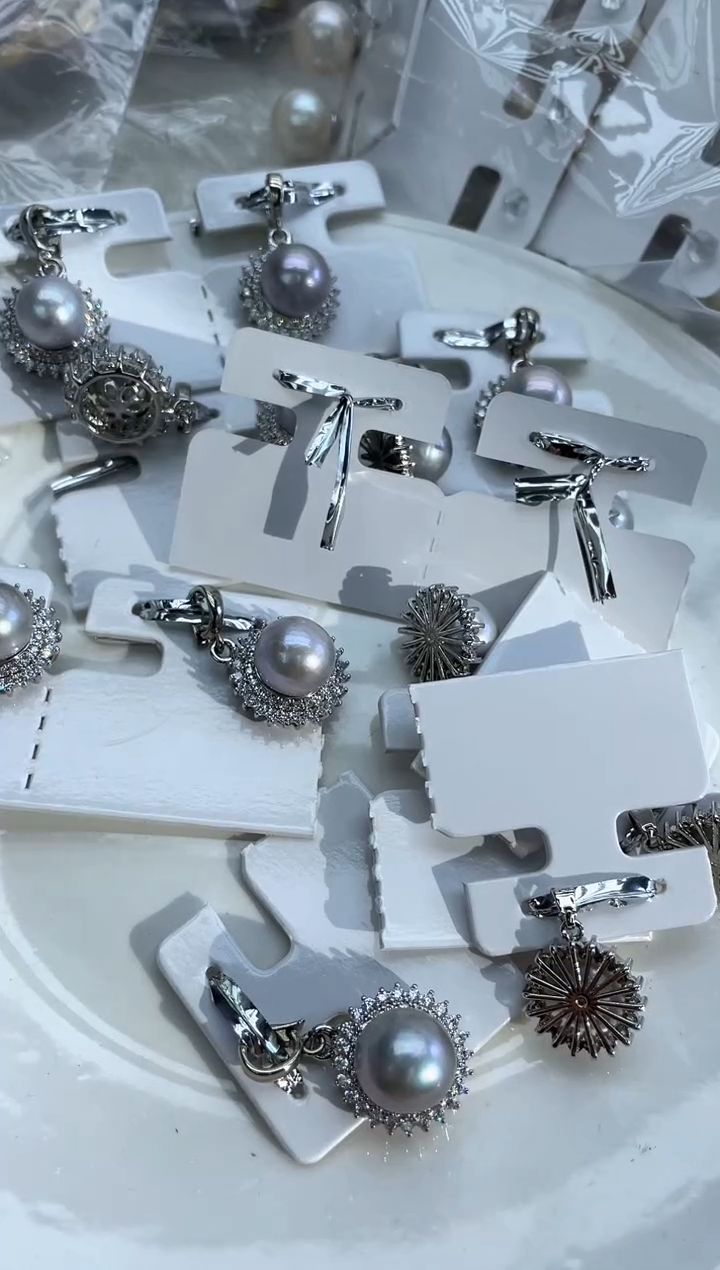 未镶嵌吊坠淡水珍珠灰色系 11mm太阳花(多样性发一）