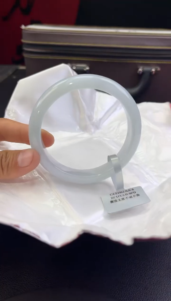 【闪购商品】翡翠手镯未镶嵌3翡翠手镯