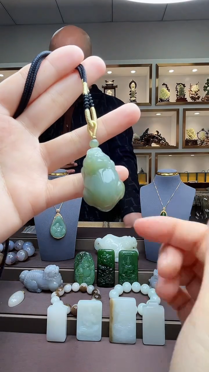 【闪购商品】和田玉挂件未镶嵌苏