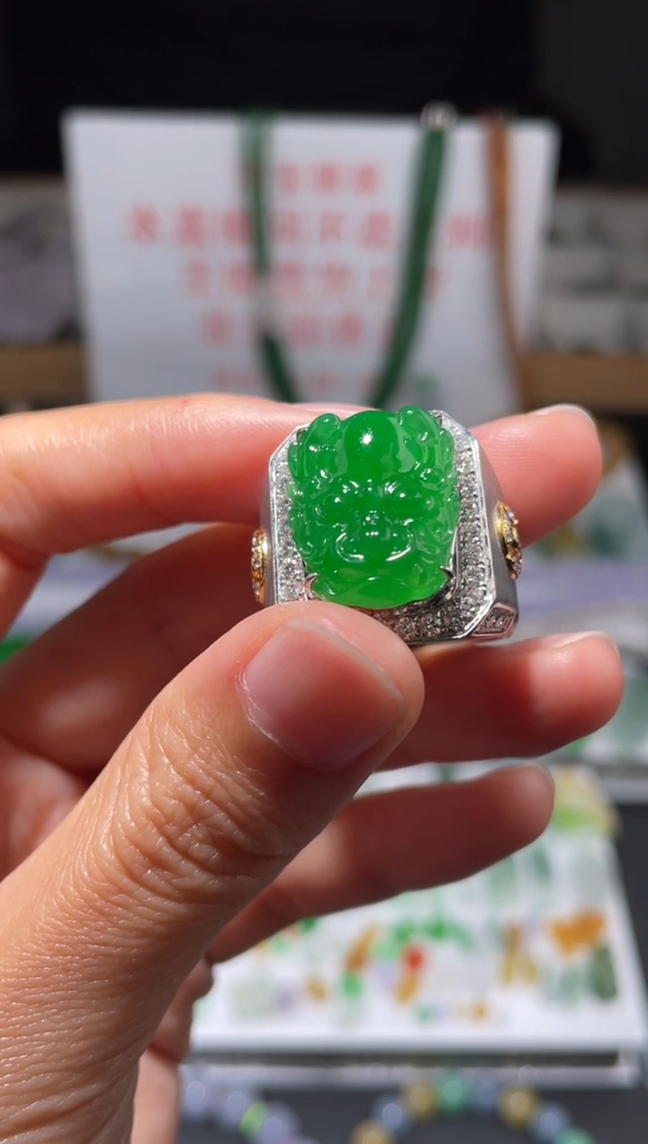 未镶嵌定制翡翠杰****?|毛货其它+0